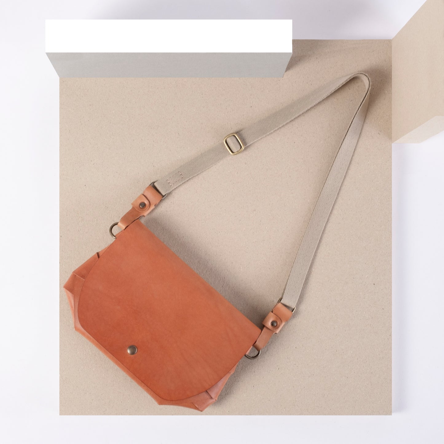 Ava - Cross Body Bag