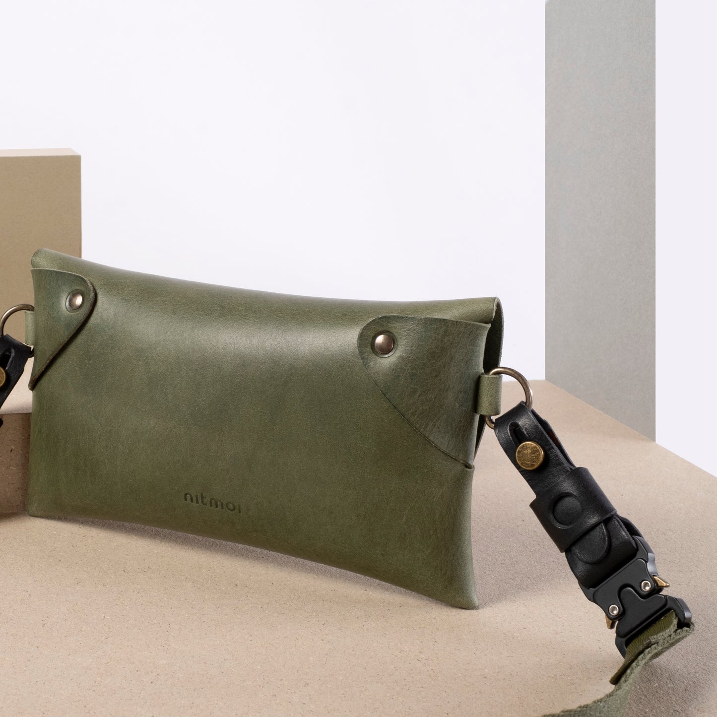 Tate - Sling Bag