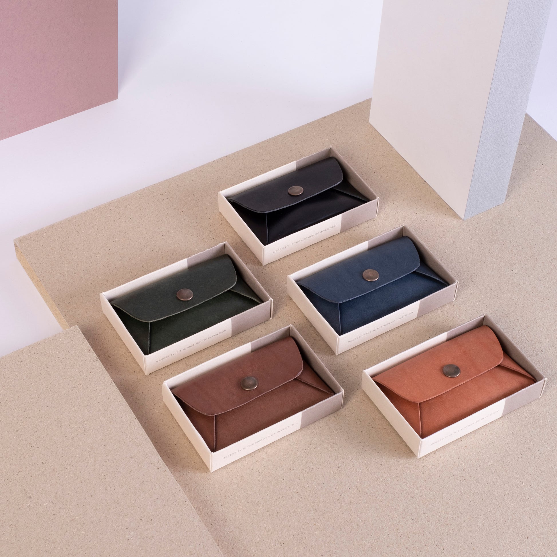 Nitmoi Minimalist Wallet - small leather cardholder in 5 natural colours