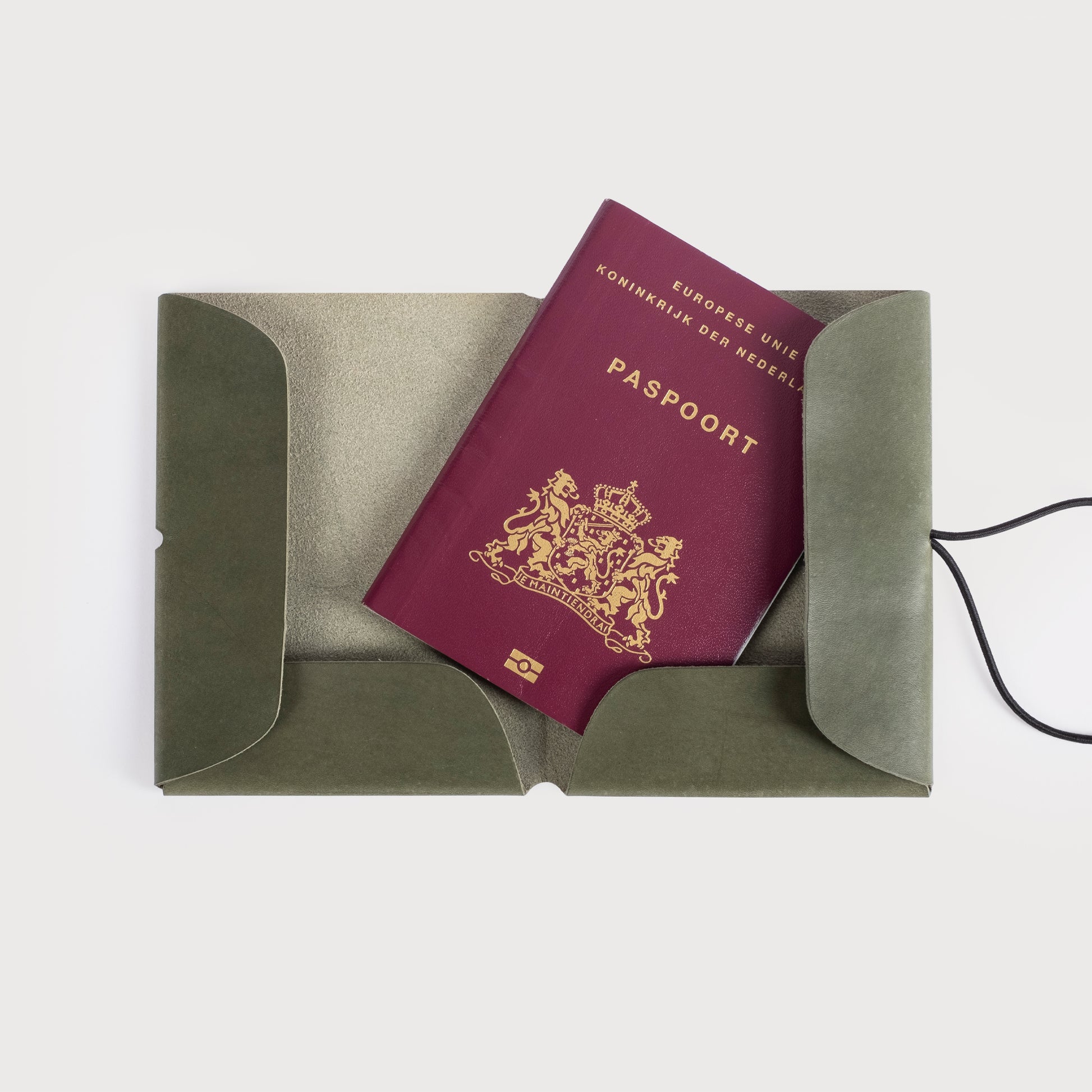 Nitmoi passport cover fits standard size passports